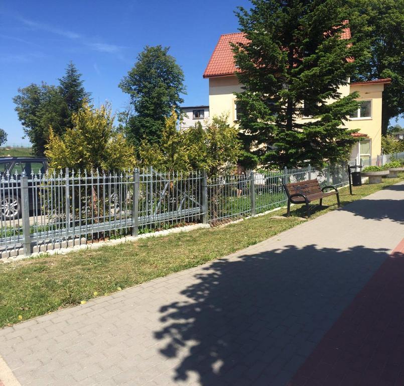 DziwnówWilla Plaza Pokoje I Domki Z Widokiem Na Morzeアパートメント エクステリア 写真