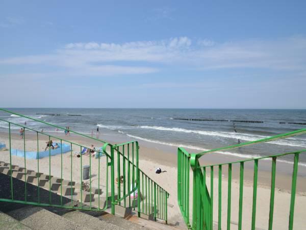 DziwnówWilla Plaza Pokoje I Domki Z Widokiem Na Morzeアパートメント エクステリア 写真